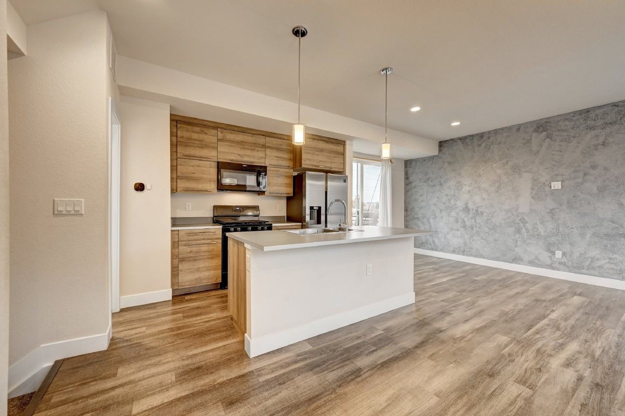 5671 W 11th Pl - Photo 7 of 38