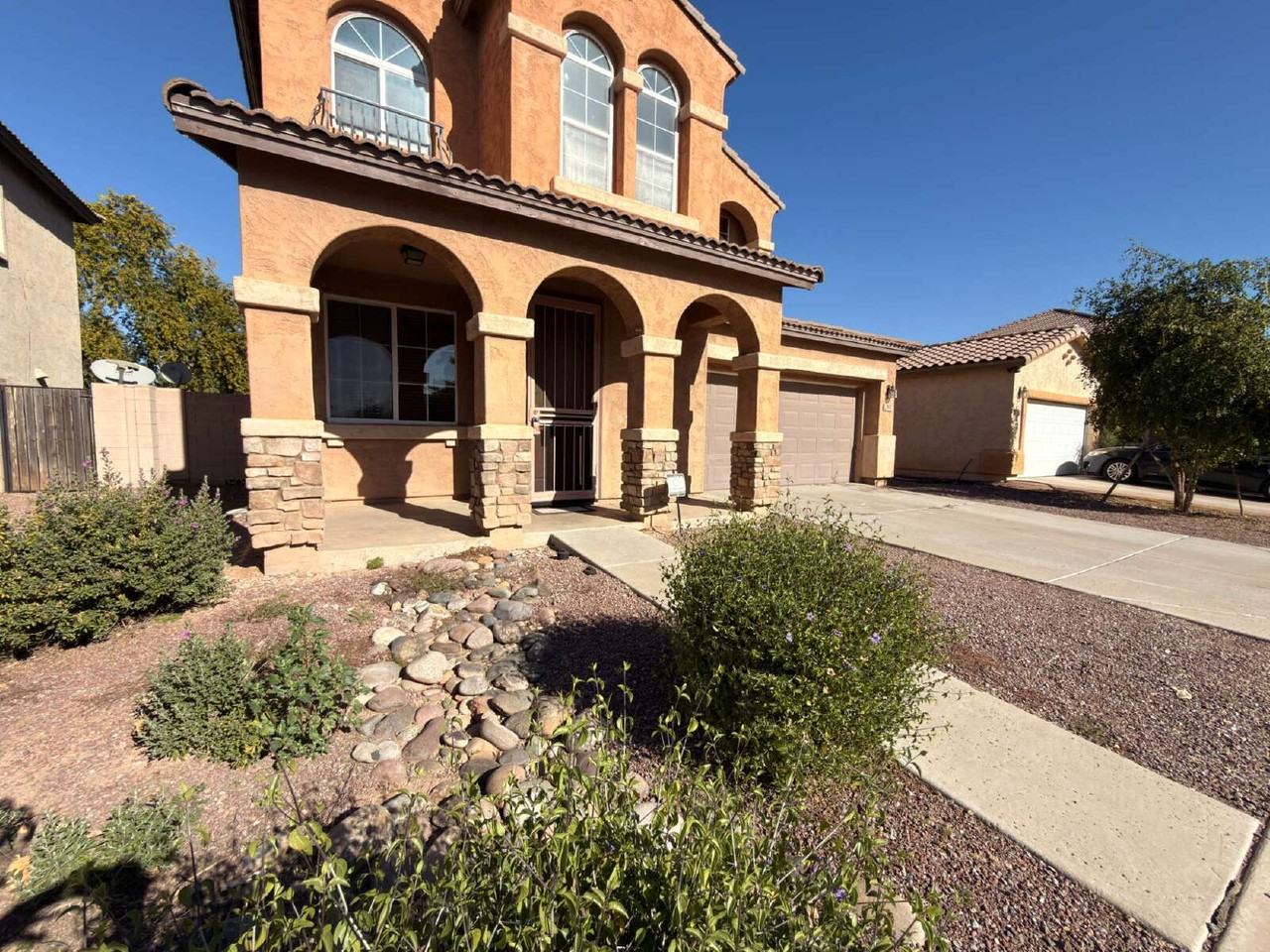 3832 W Glass Ln - Photo 2 of 31