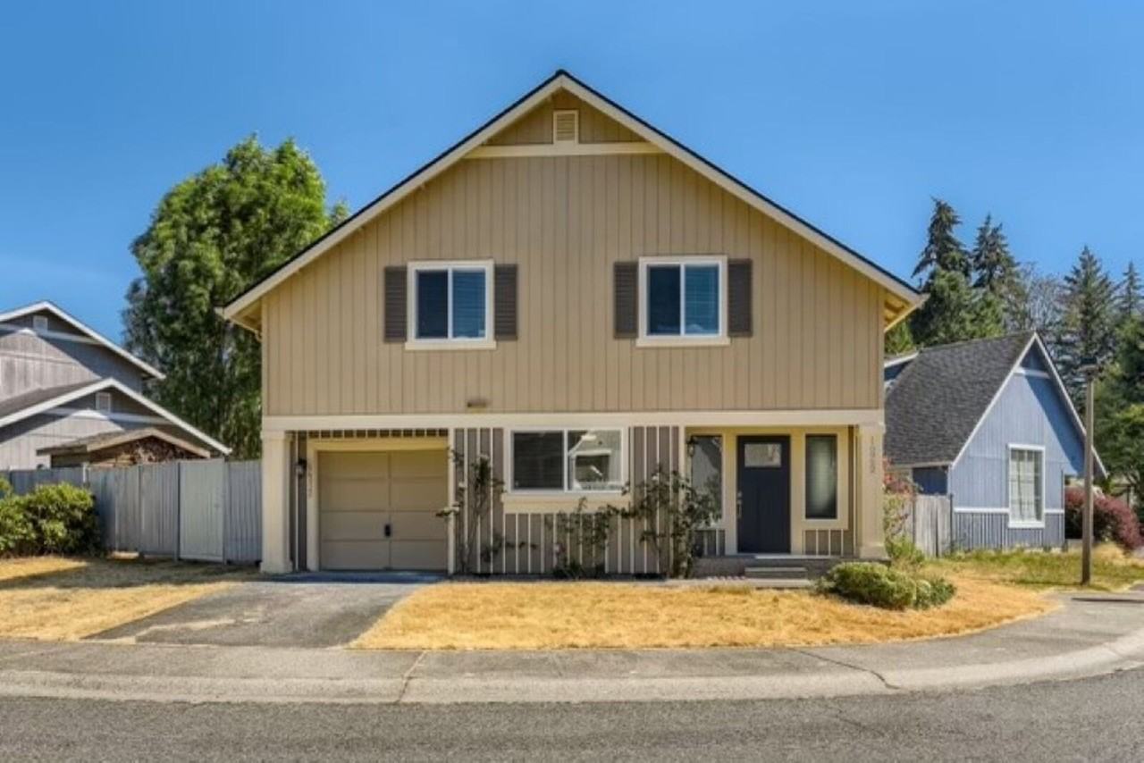 16922 109th Pl Se - Photo 2 of 11