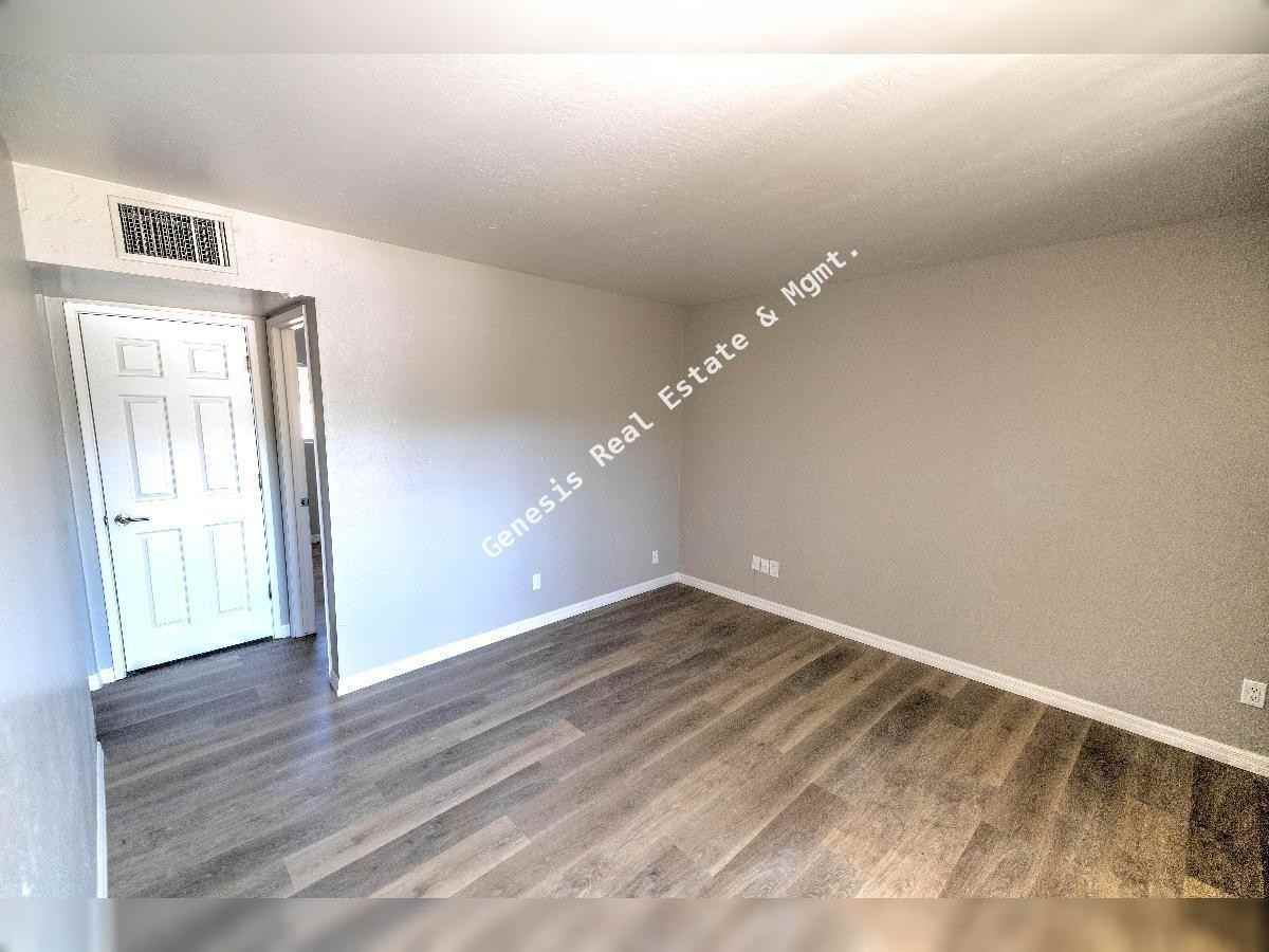 3211 E Edison St - Photo 7 of 22