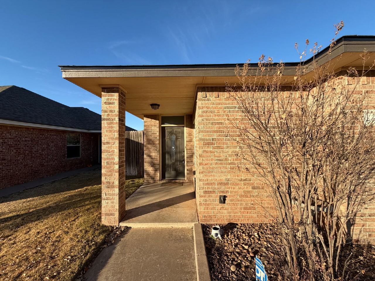 6128 79th St - Photo 2 of 14