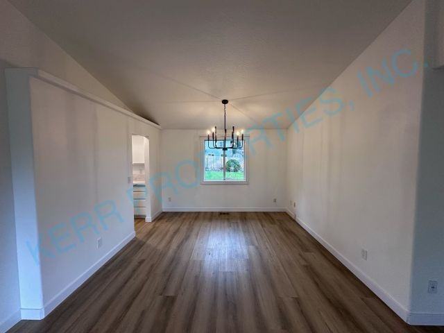 231 Se 17th St - Photo 4 of 21