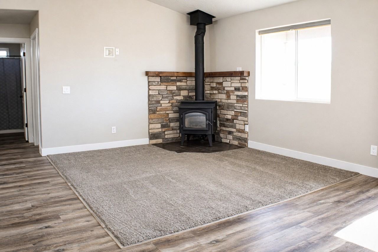 718 E 400 S - Photo 5 of 16