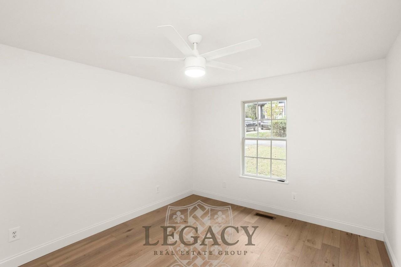 100 Sadler Ct - Photo 7 of 40