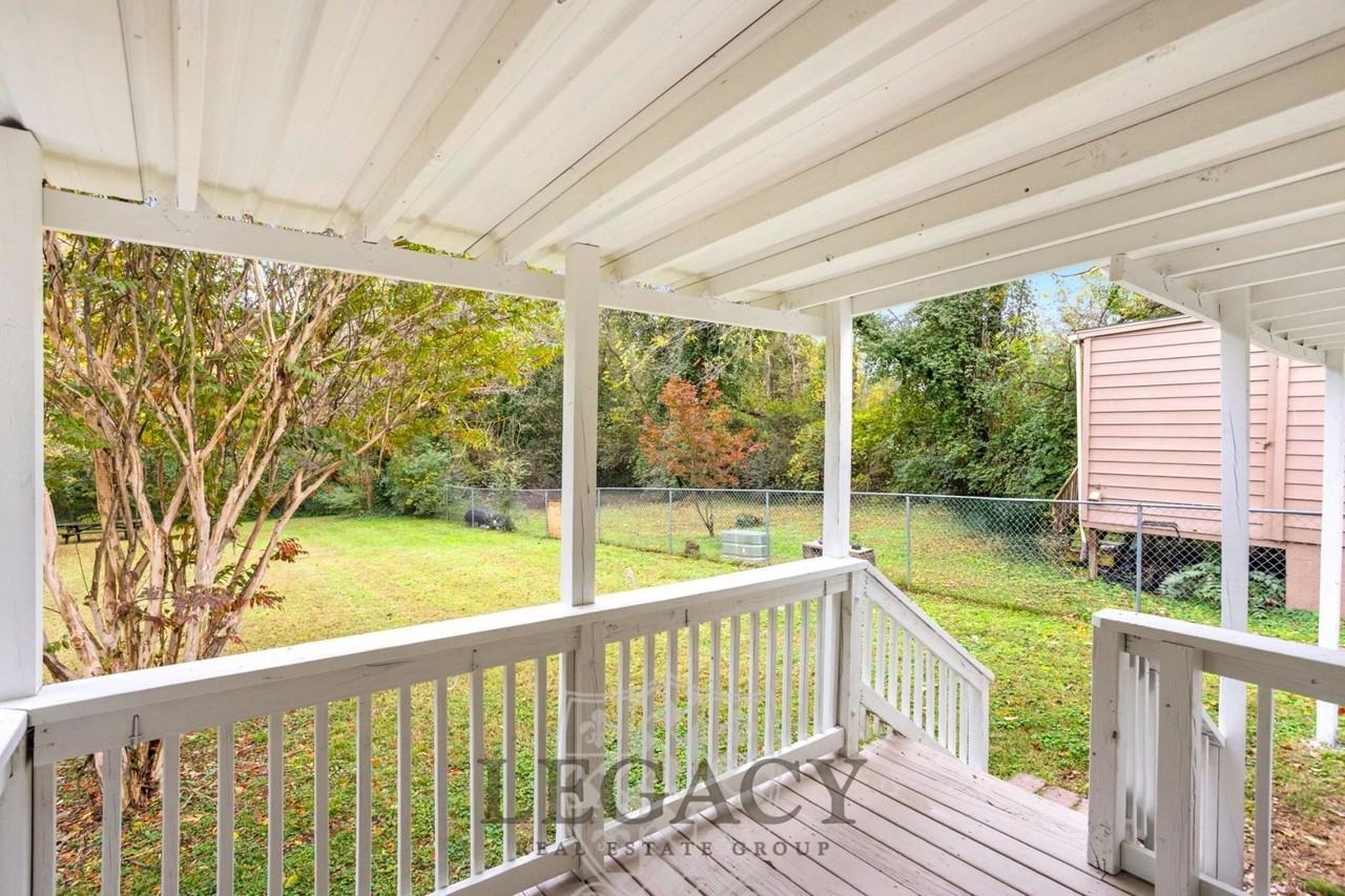 100 Sadler Ct - Photo 7 of 40