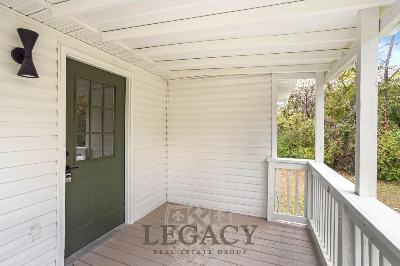 100 Sadler Ct - Photo 7 of 40
