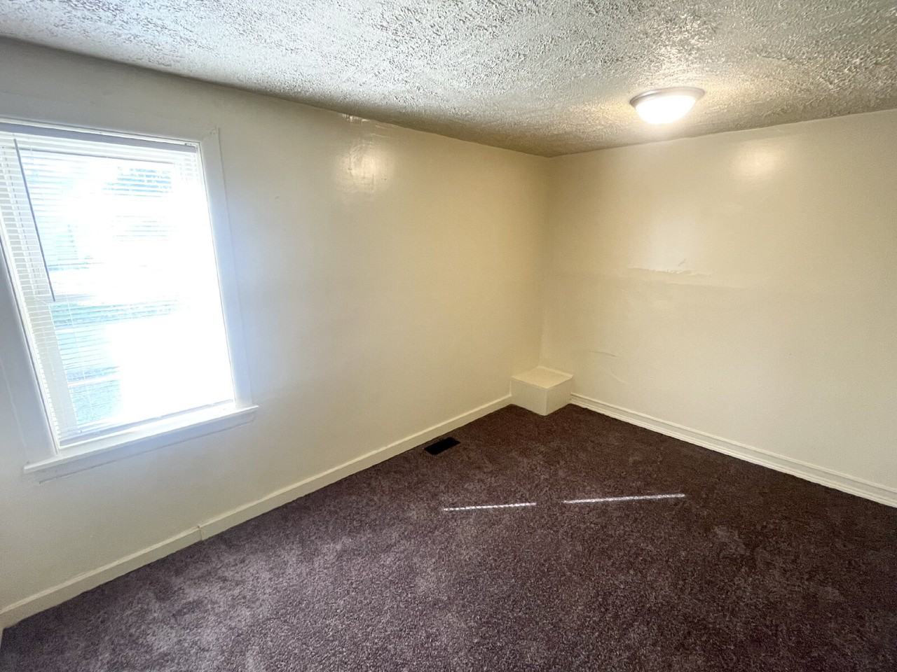 3154 Foltz St - Photo 5 of 9