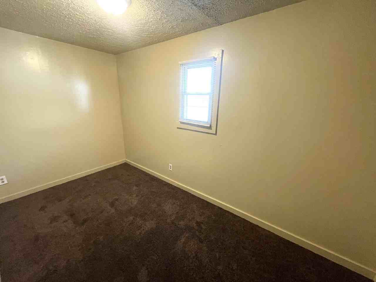 3154 Foltz St - Photo 6 of 9