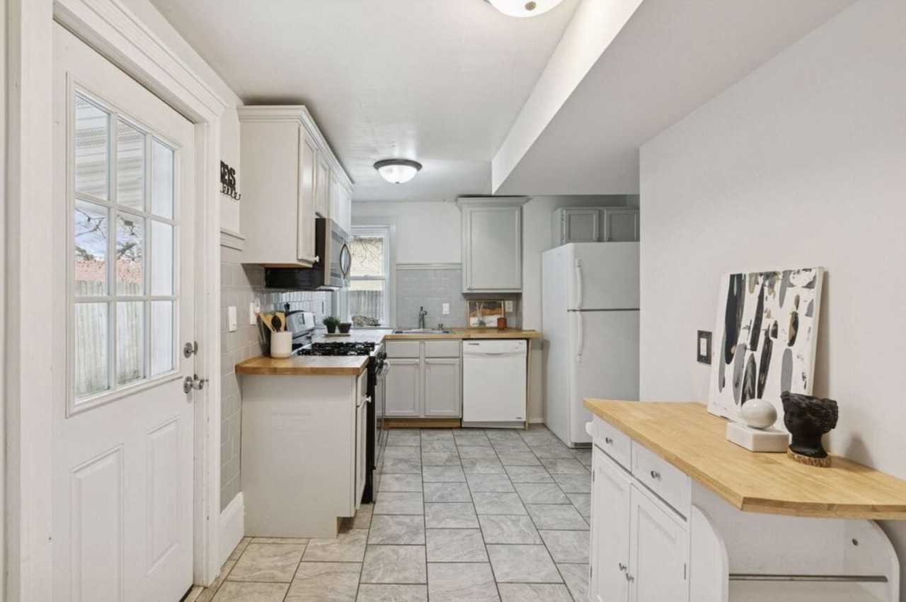 1504 4th St Ne Unit 1 - Photo 6 of 26