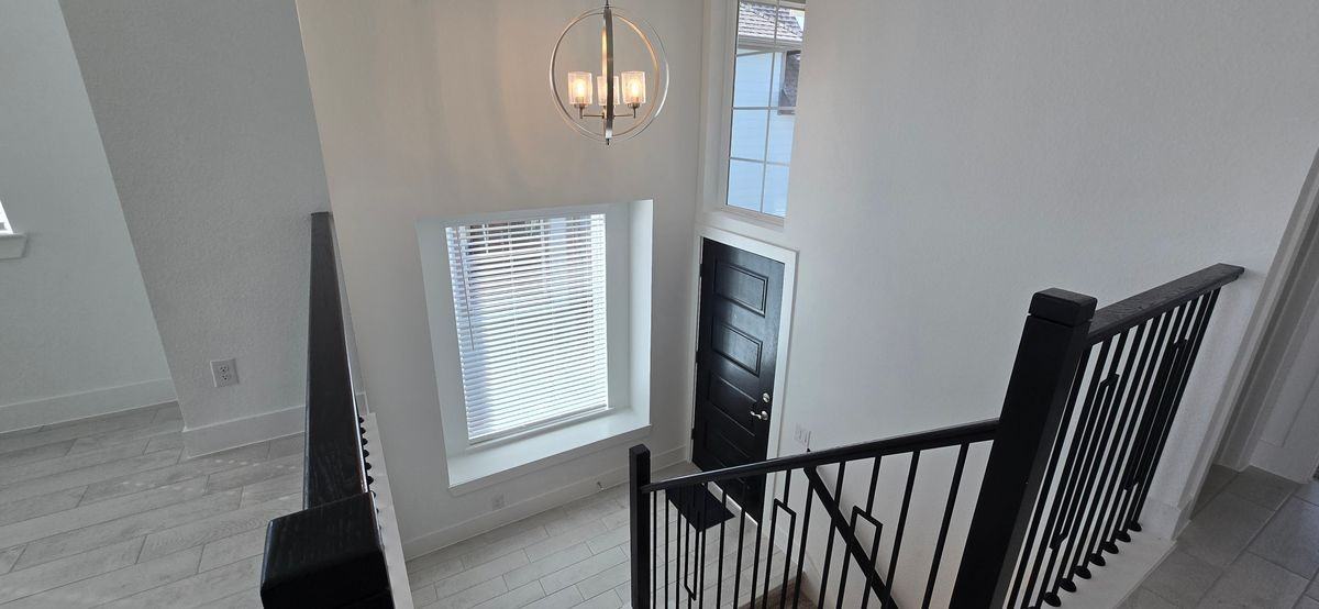 21123 Medina River Dr - Photo 2 of 24