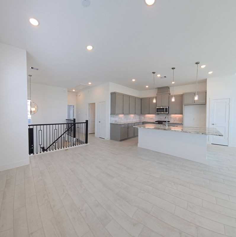 21123 Medina River Dr - Photo 3 of 24