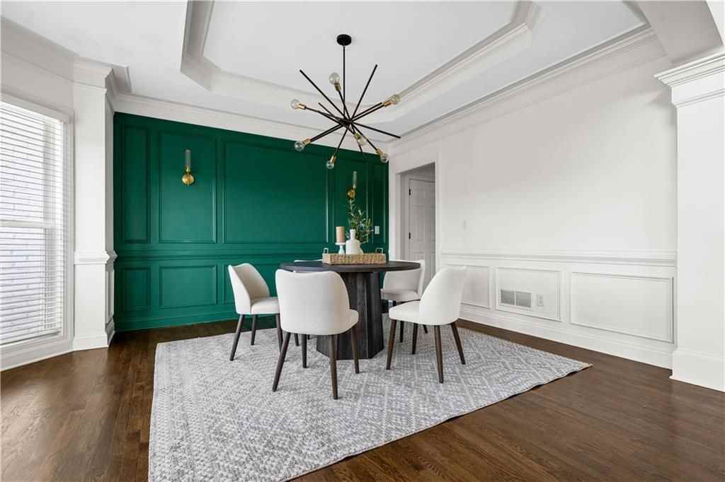 3713 Lake Edge Dr - Photo 3 of 49