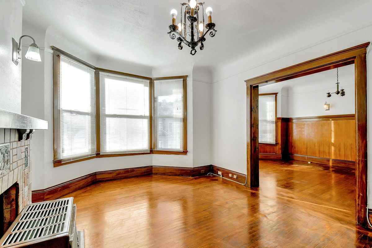 382 29th St - Photo 6 of 14