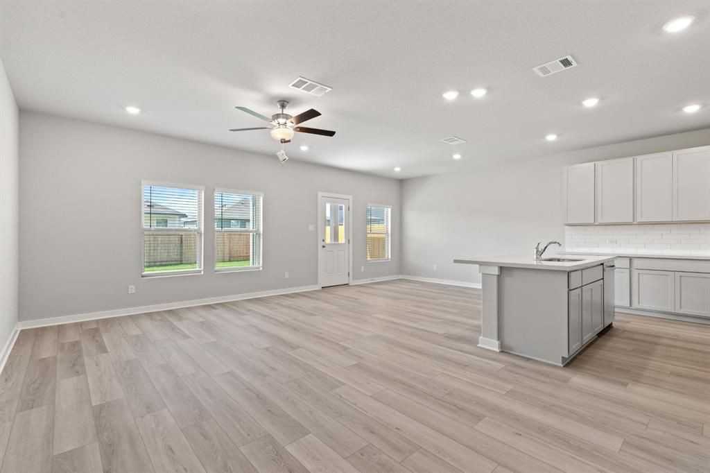 220 Lazy Lizzy Rd - Photo 7 of 22