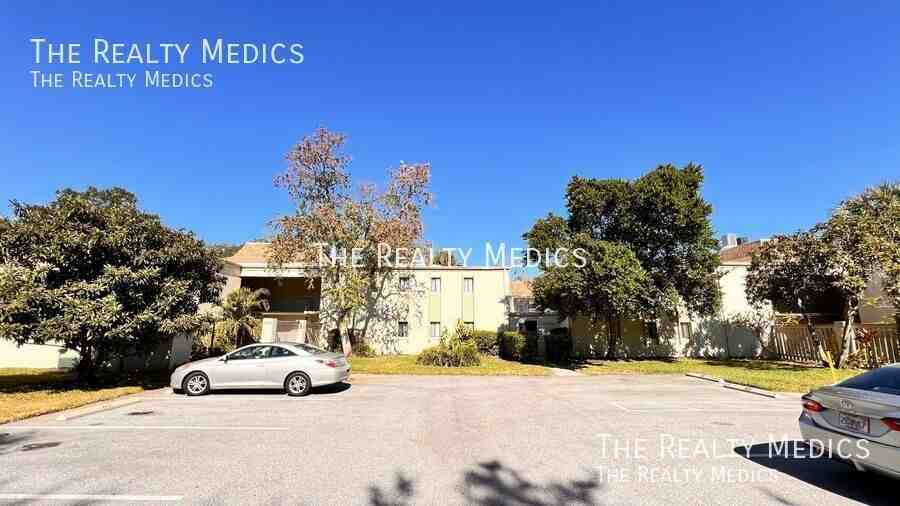 3280 S Semoran Blvd #15 - Photo 2 of 23