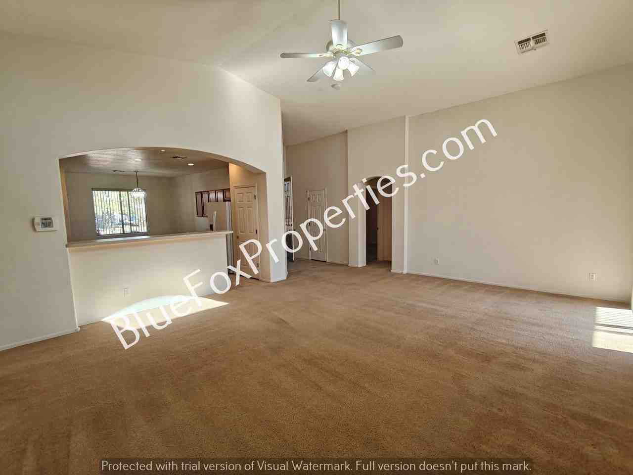 7542 S Dunbar Ct - Photo 3 of 23