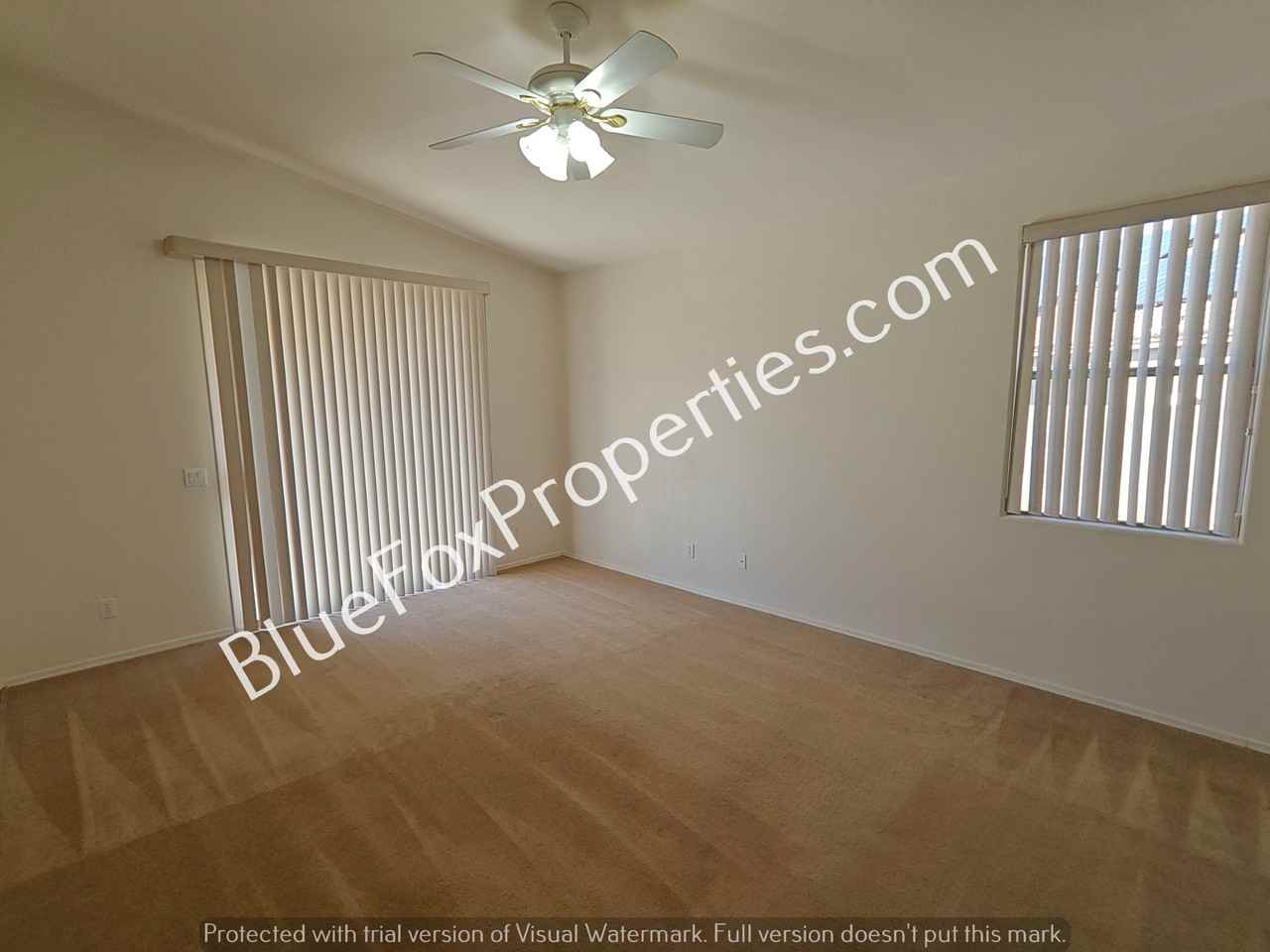 7542 S Dunbar Ct - Photo 5 of 23