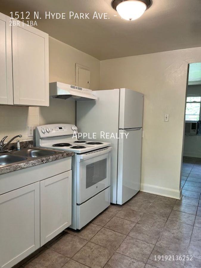 1512 N Hyde Park Ave #3 - Photo 3 of 14