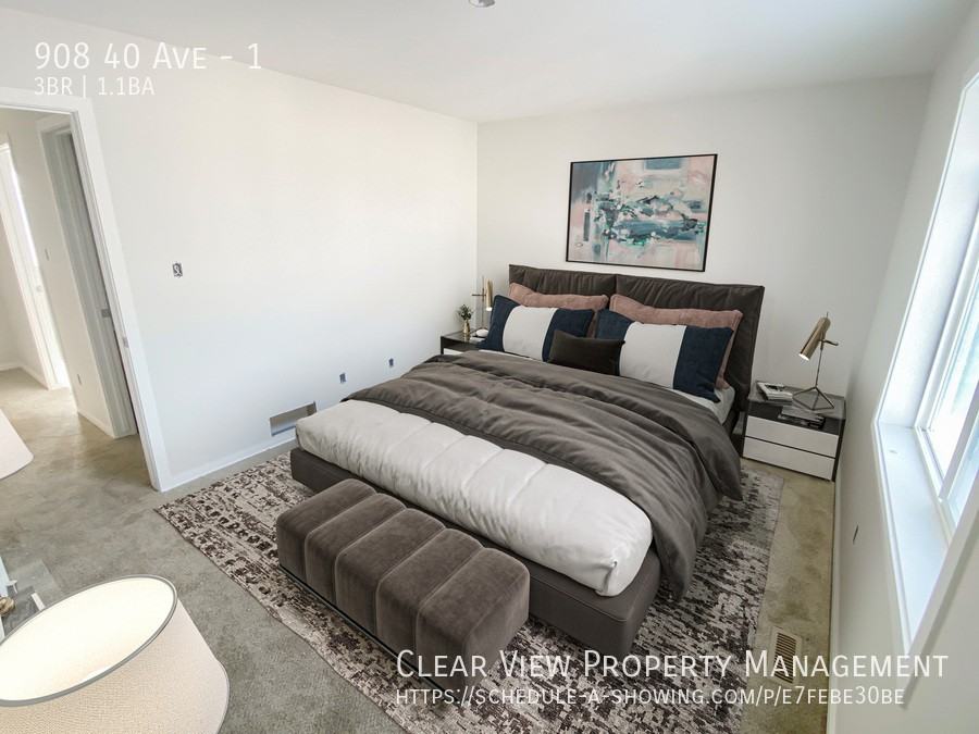 902 40 Ave N #1 - Photo 7 of 9