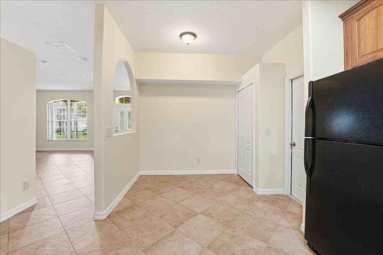 3193 Waterbridge Ln - Photo 6 of 17