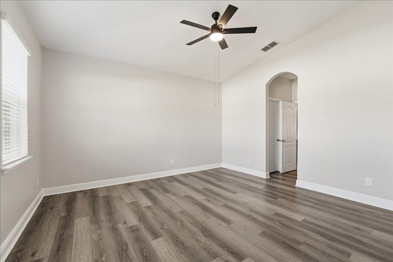 11007 Inside Loop - Photo 7 of 14