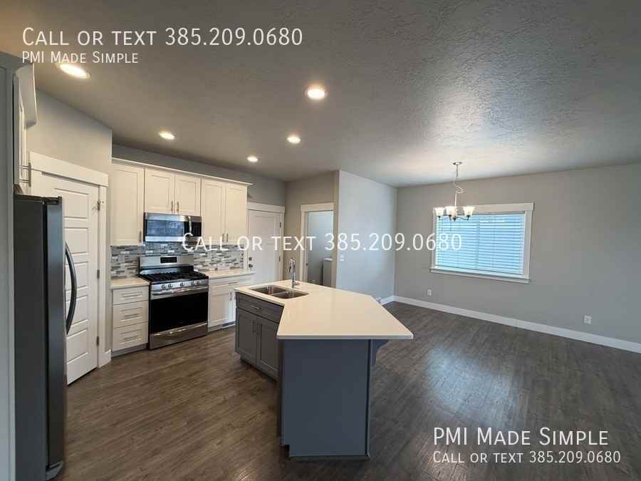 1881 E Juniper Dr - Photo 5 of 34