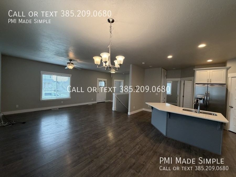 1881 E Juniper Dr - Photo 6 of 34