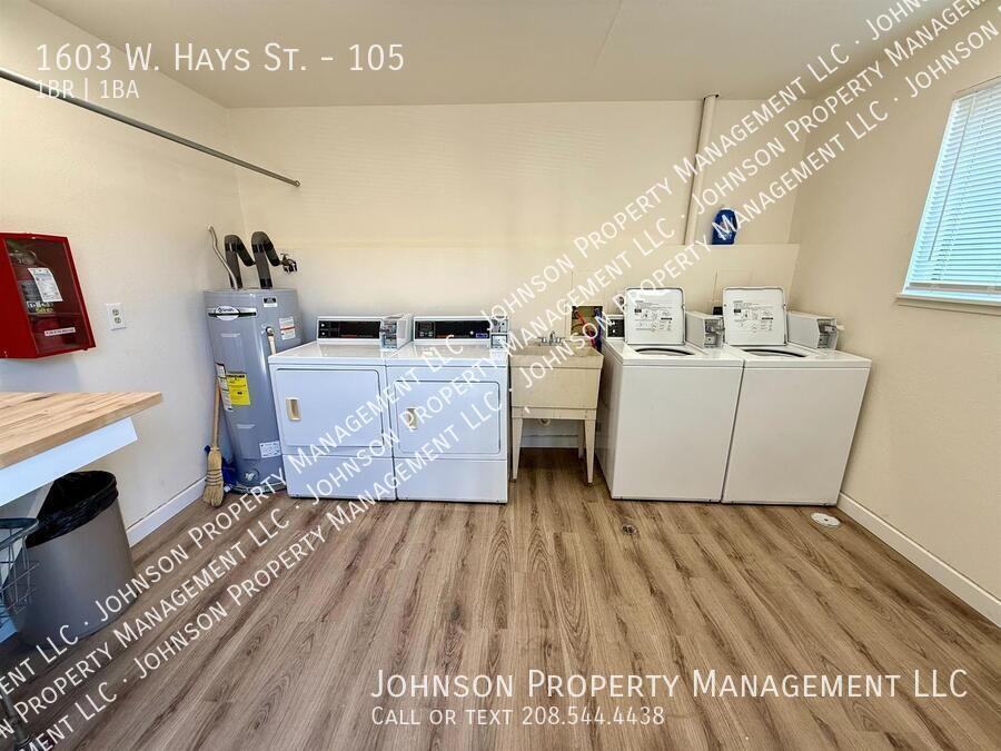 1603 W Hays St #105 - Photo 2 of 4