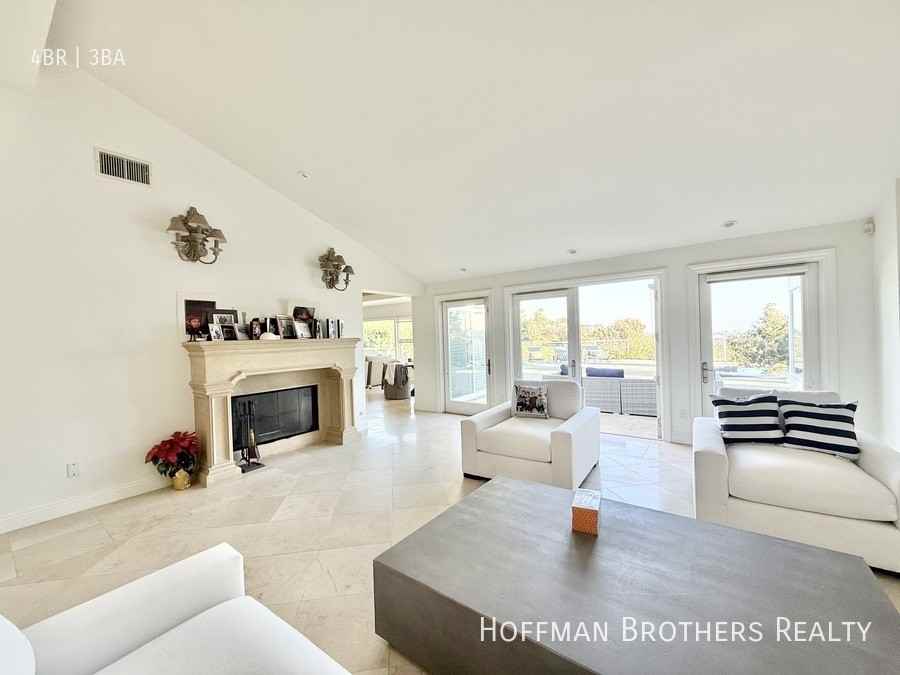 1148 Las Pulgas Rd - Photo 6 of 24