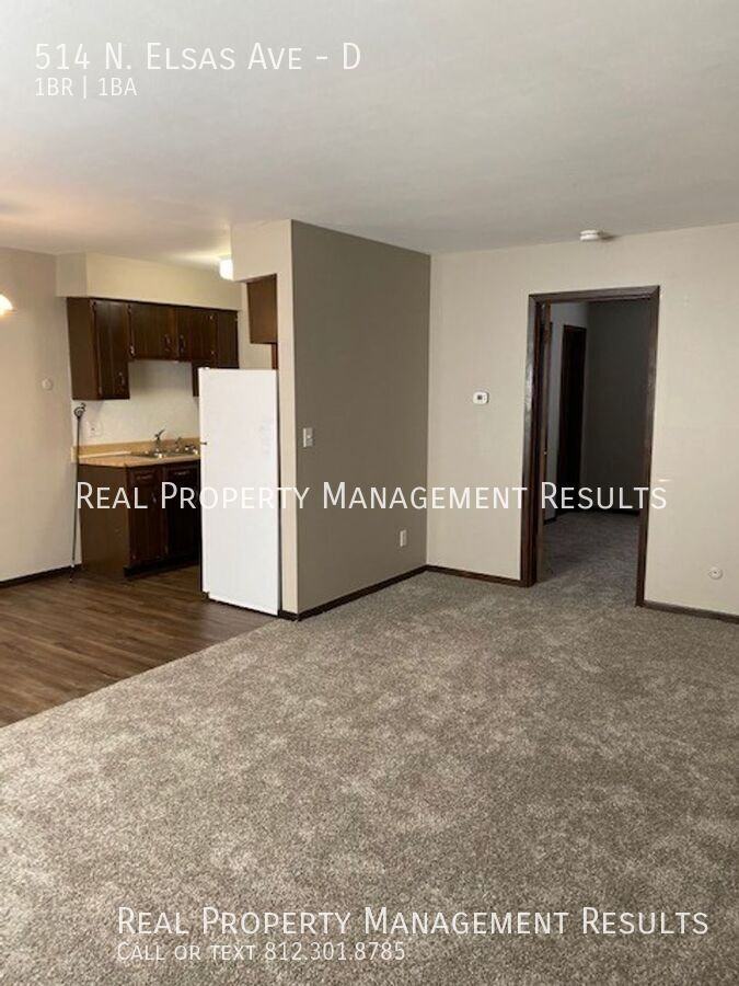 514 N Elsas Ave #D - Photo 6 of 10