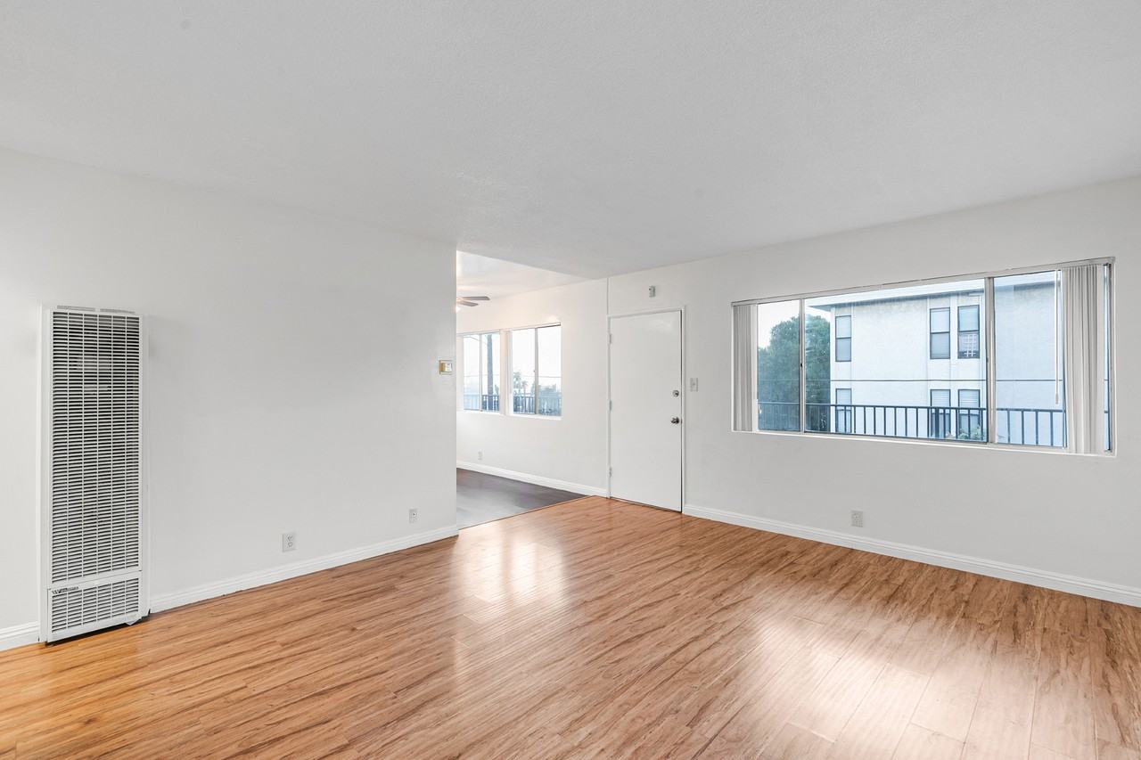 2701 S Peck Ave #4 - Photo 3 of 15