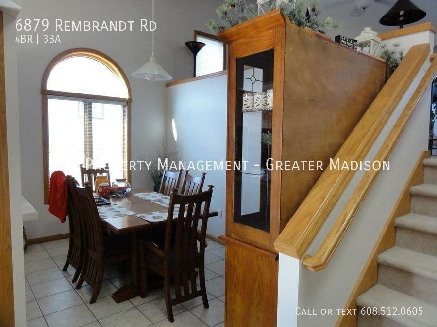 REMBRANDT & - Photo 7 of 10