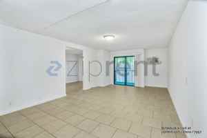 featured image of 4506 Saugus Ave #5