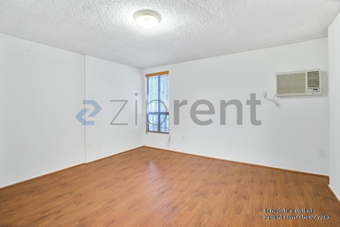 4506 Saugus Ave #5 - Photo 7 of 17