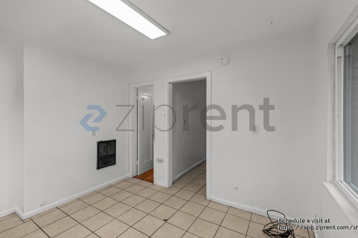 1323 Monterey Ave #2 - Photo 5 of 18