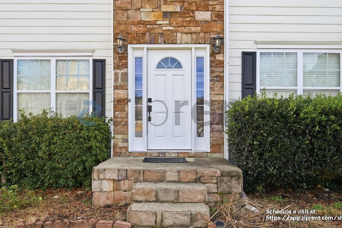 1305 Rockbass Rd - Photo 4 of 24