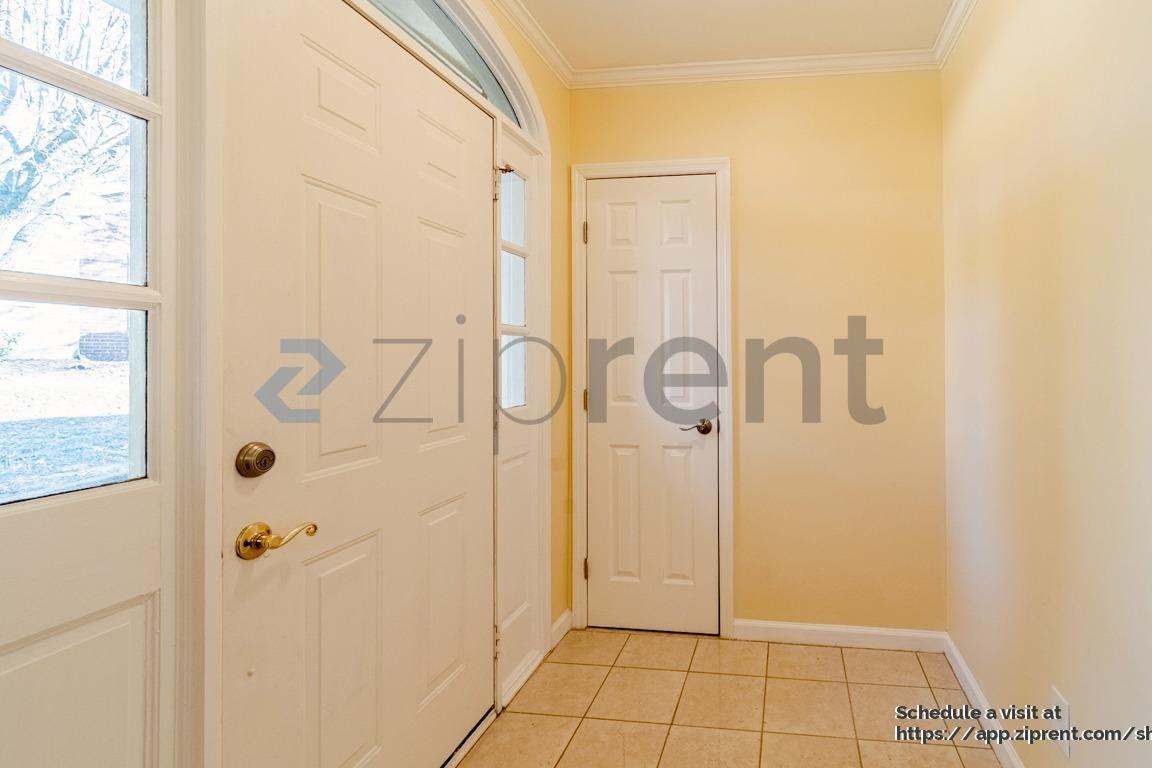 8533 Sawyer Brown Rd - Photo 4 of 30