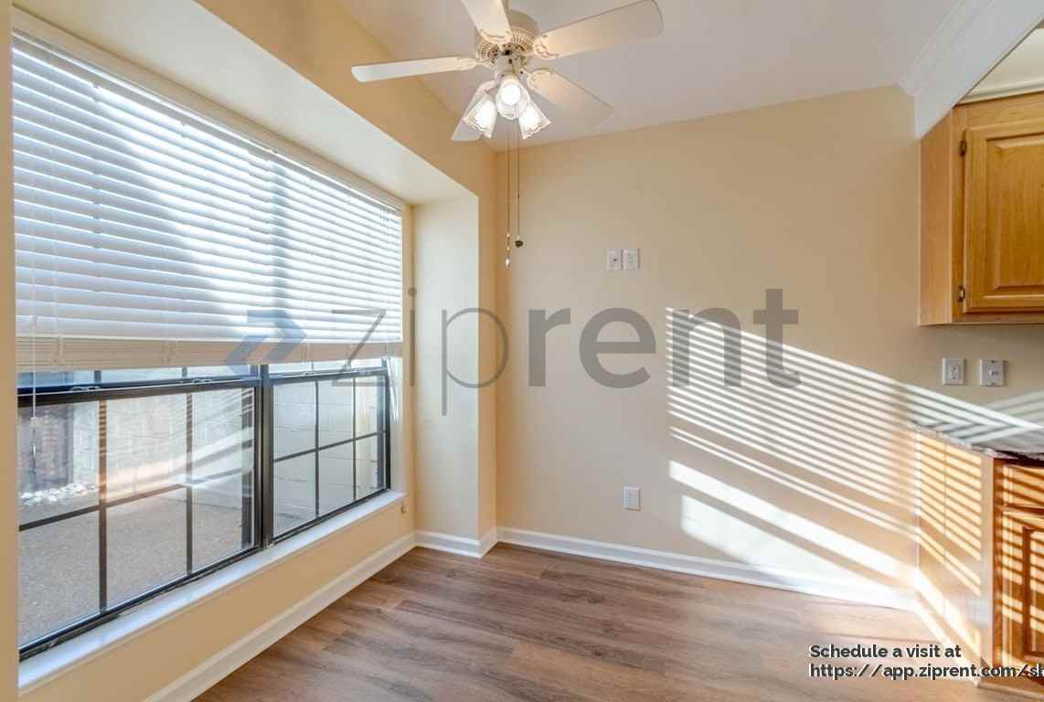 8533 Sawyer Brown Rd - Photo 7 of 30