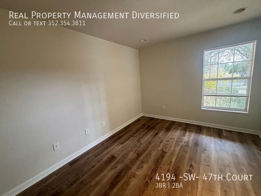 4194 Sw 47th Ct - Photo 5 of 31