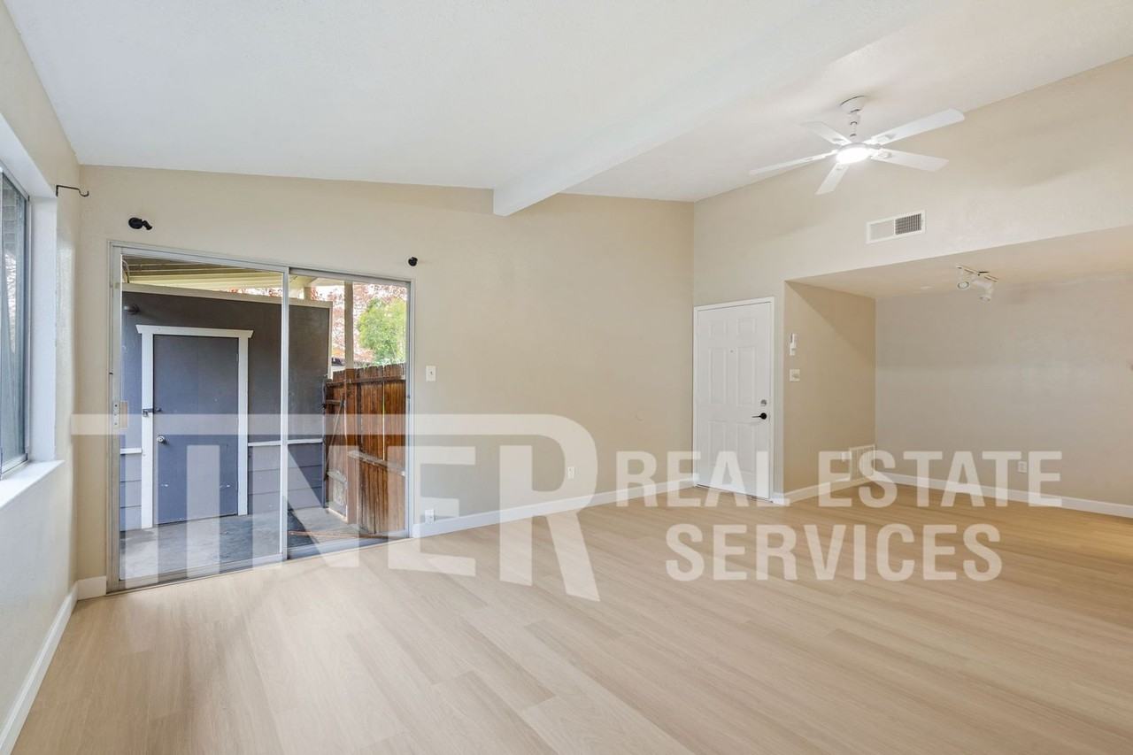 4911 Douvan Ct - Photo 4 of 11