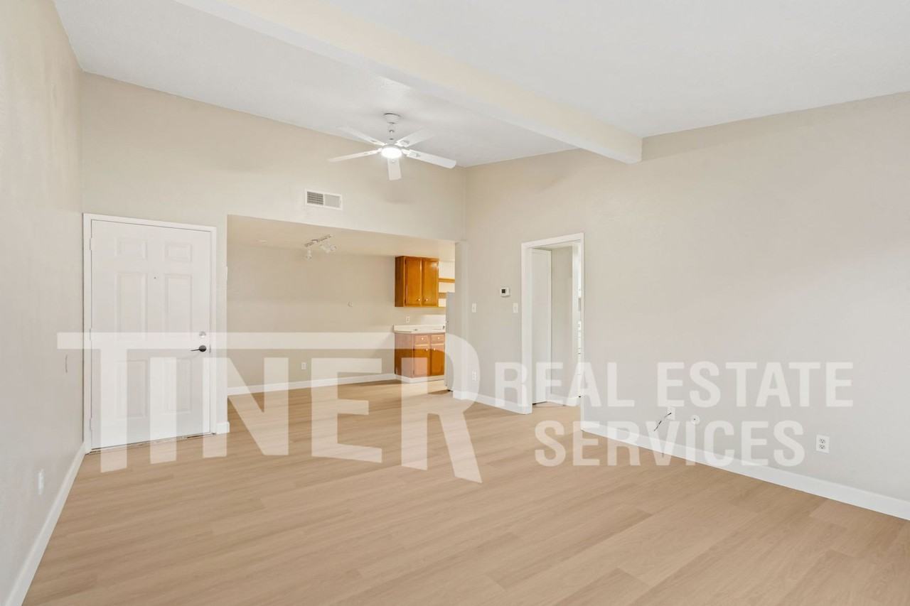 4911 Douvan Ct - Photo 6 of 11