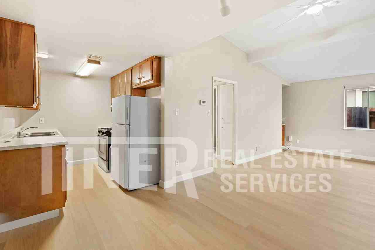 4911 Douvan Ct - Photo 7 of 11