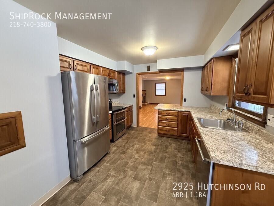 2925 Hutchinson Rd - Photo 2 of 20