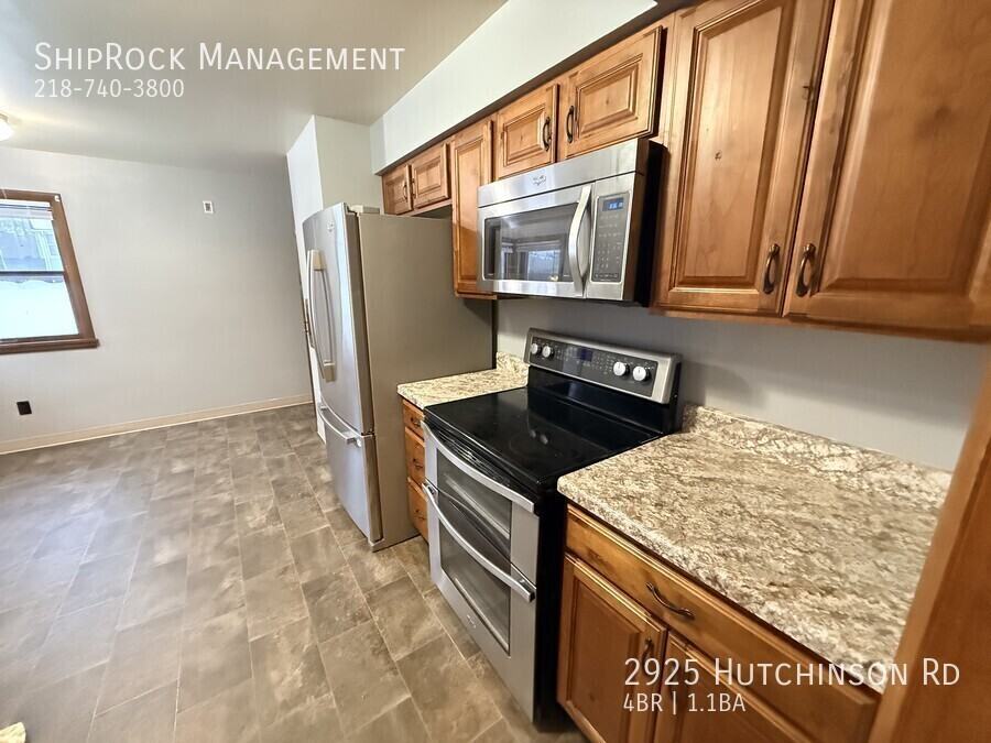 2925 Hutchinson Rd - Photo 4 of 20