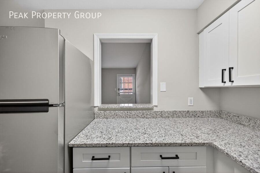 6419 Montgomery Rd #A4 - Photo 3 of 19