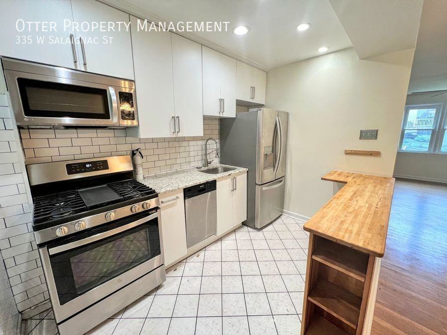 335 W Salaignac St - Photo 6 of 29