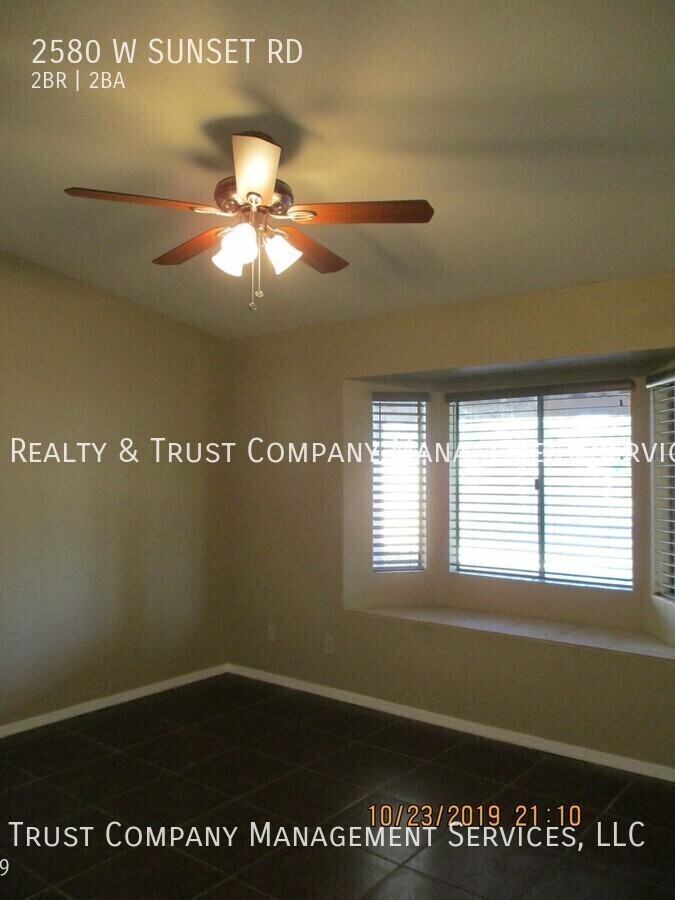 2580 W Sunset Rd - Photo 5 of 10