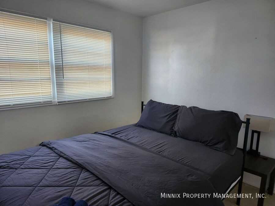 5005 Avenue W #2 - Photo 4 of 6