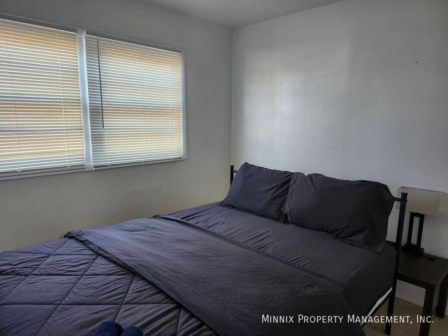 5005 Avenue W #6 - Photo 4 of 6