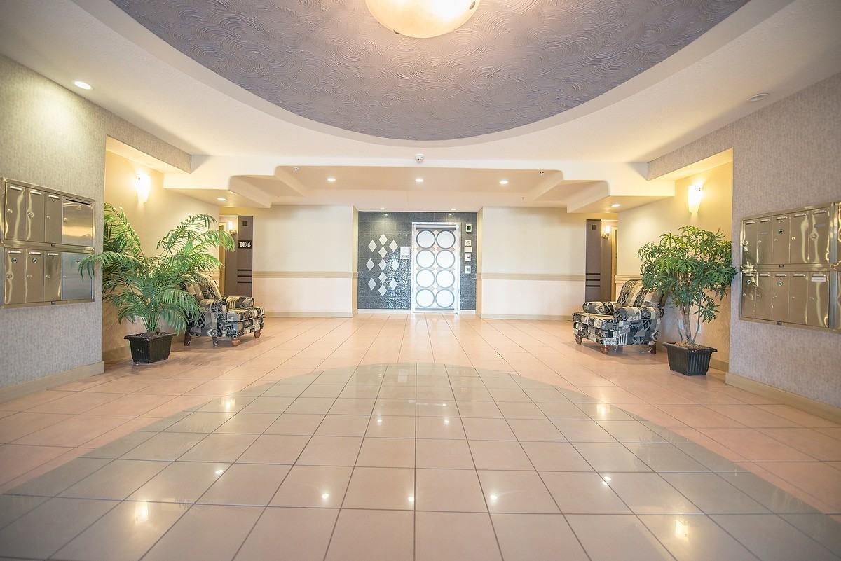 Holyrood Boulevard - Photo 2 of 50